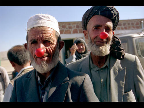 © Eric Caro - Clowns Sans Frontières - Afghanistan - 2004